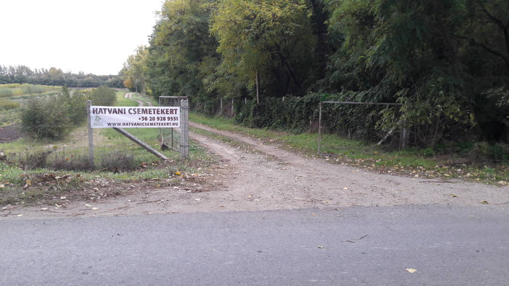 Bejárat a kertészetbe